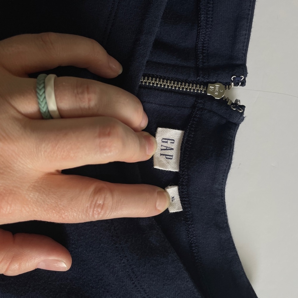 Gap Solid Gwen Top - Picture 3 of 6